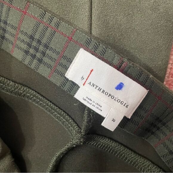 By Anthropologie Faux Suede Green Leggings Zipper Hem Size 30 - Picture 7 of 7